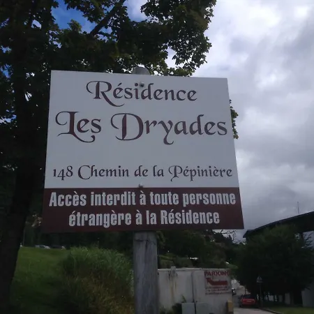 Les Bleuets 제라르메르